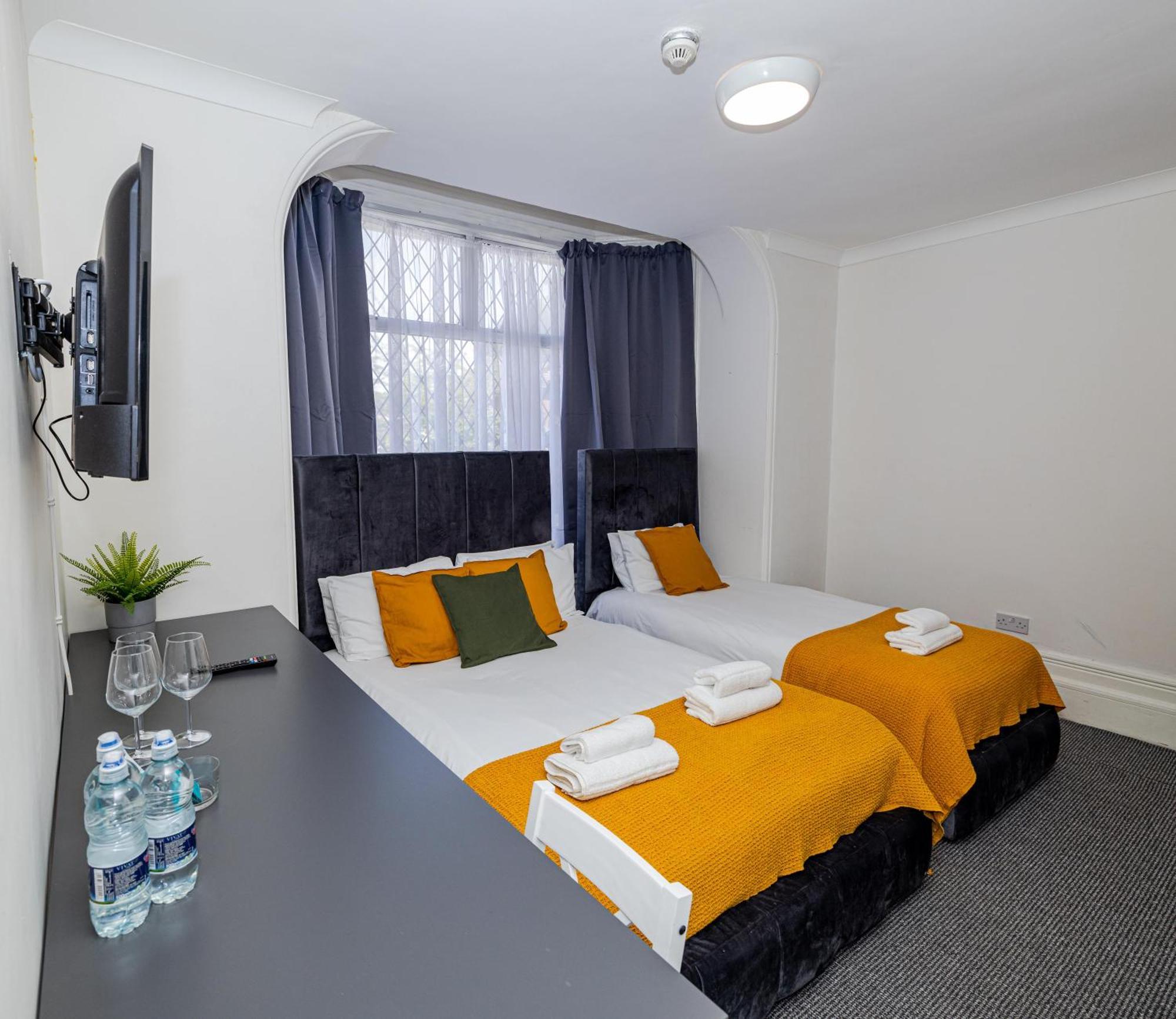 Woodford Hotel Λονδίνο Εξωτερικό φωτογραφία