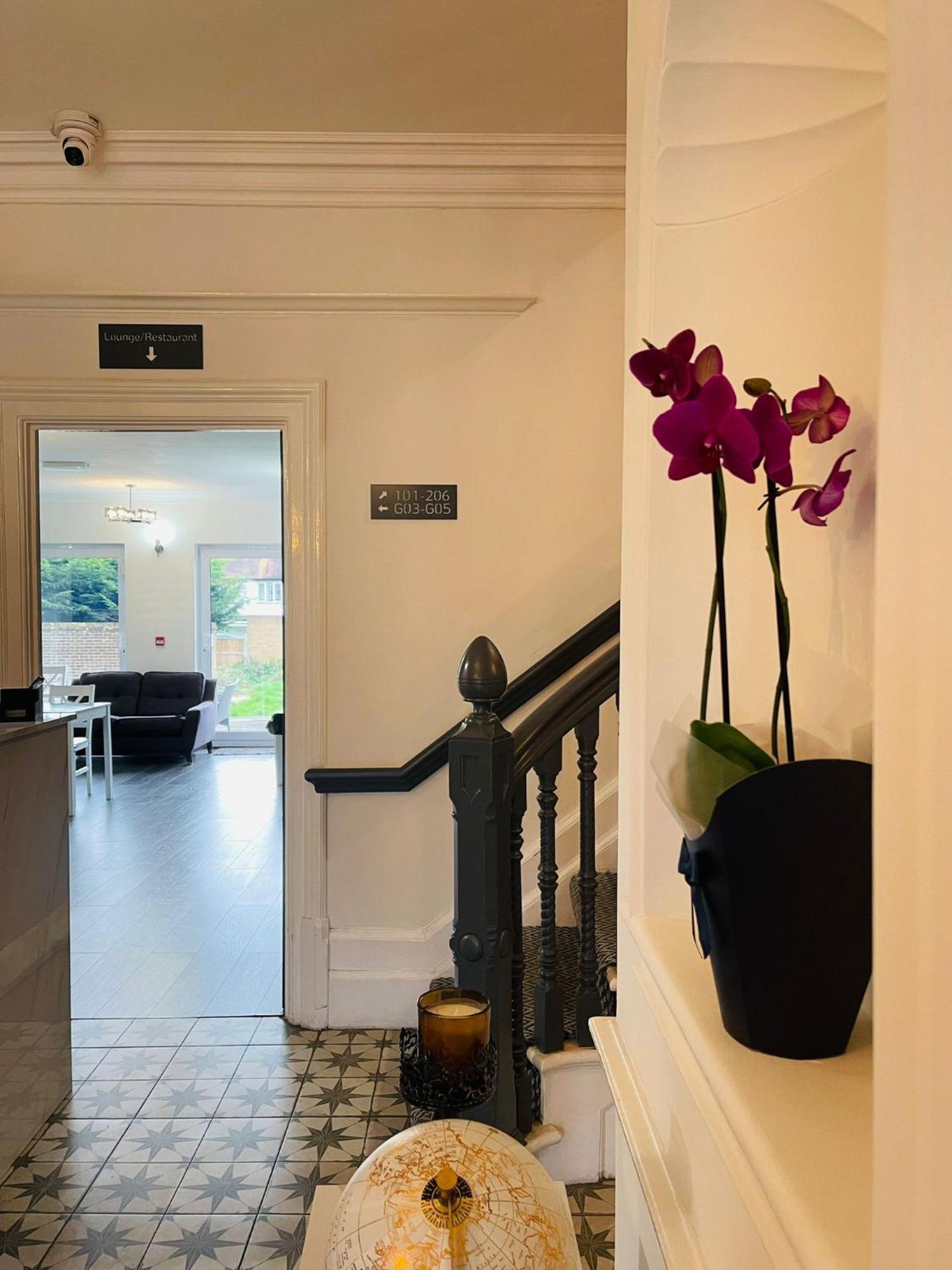 Woodford Hotel Λονδίνο Εξωτερικό φωτογραφία